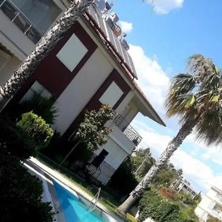 Daire Hasnur Apts Side